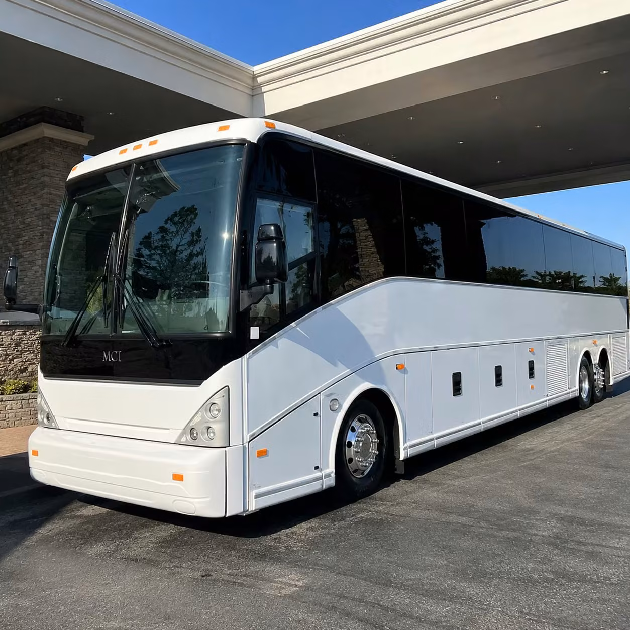 denver international airport group shuttles from arvada that run on your schedule